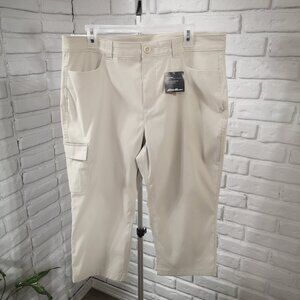 NWT Eddie Bauer Stretch Ladies Size 14 Beige UPF50 Sun Protection Capri Pants